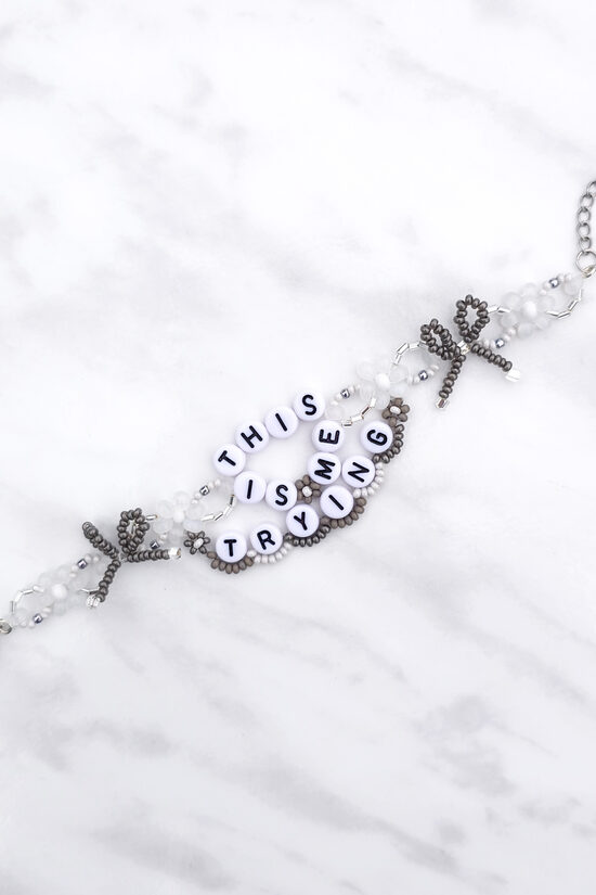 this is me trying Bracelet